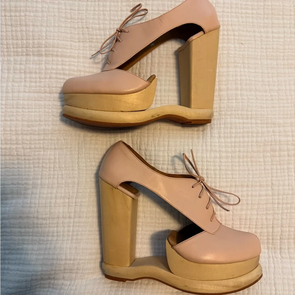 [JEFFREY CAMPBELL] Benched Cutout Platform in Light Pink/Nude Leather - Picture 4 of 11